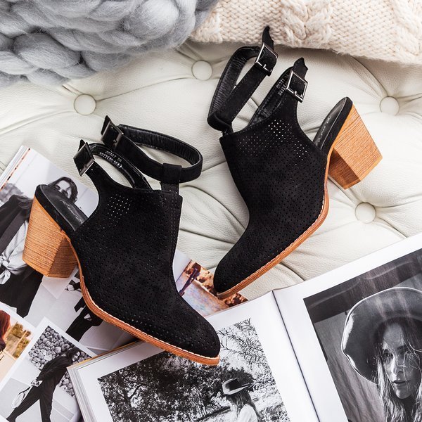 Ażurowe botki na słupku w kolorze czarnym Palacida - Obuwie