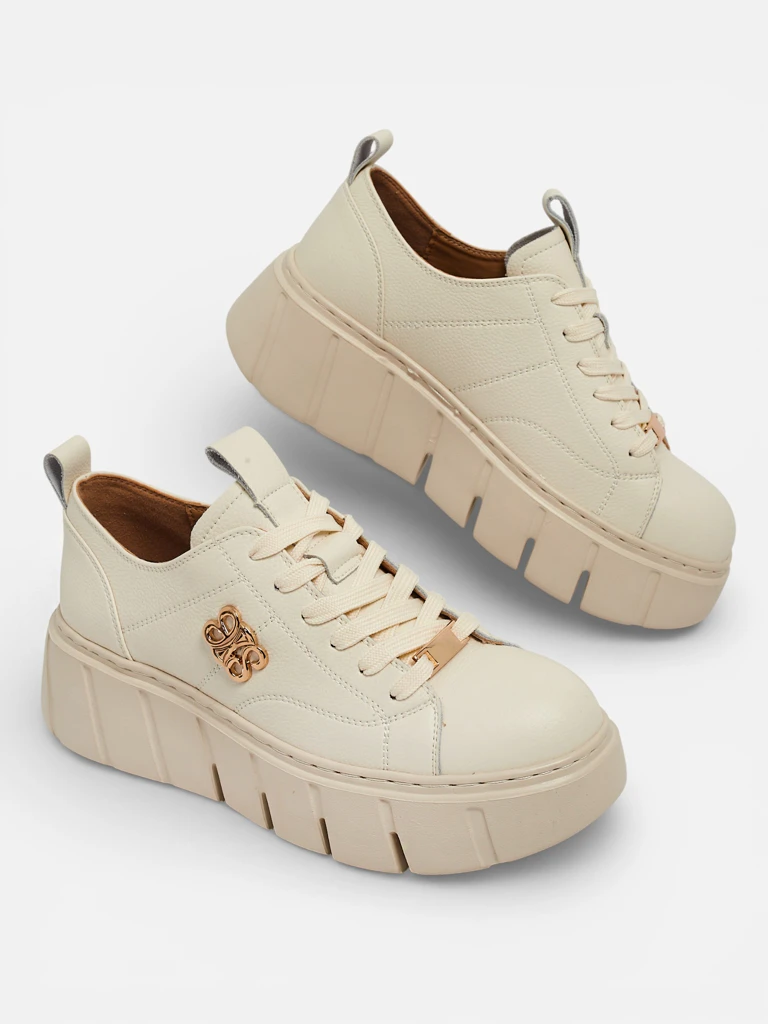 Sportiniai moteriški sportbačiai iš natūralios odos Sacerr