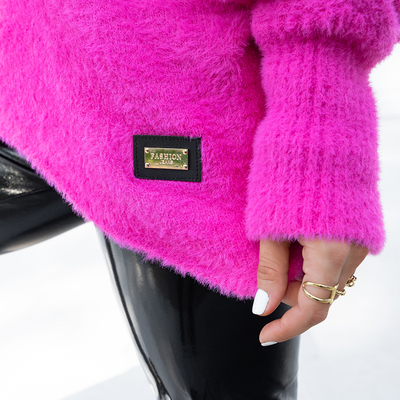 Женский свитер цвета фуксии oversize