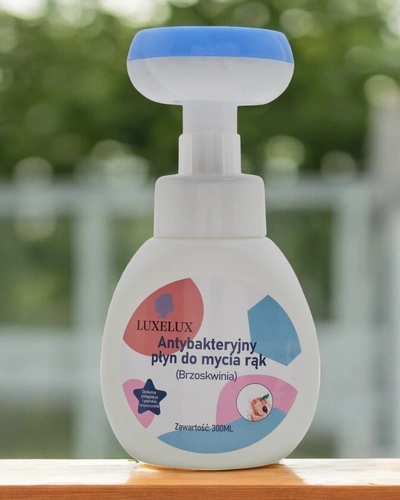 Luxelux Antibakterinė rankų muilas persikų 300 ml