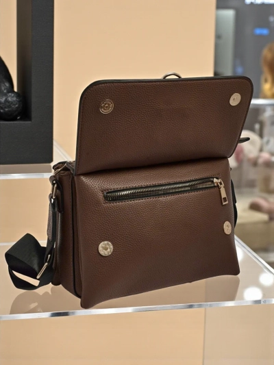 Venezia Elegante tamsiai rudos spalvos rankinė iš ekologiškos odos