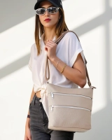 šviesiai ruda || oranžinė