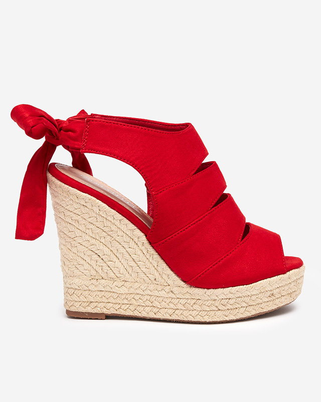 Красные женские босоножки на танкетке Evofi