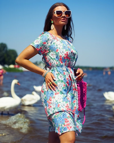 Royalfashion Женское цветочное мини-платье a'la hiszpanka синего цвета