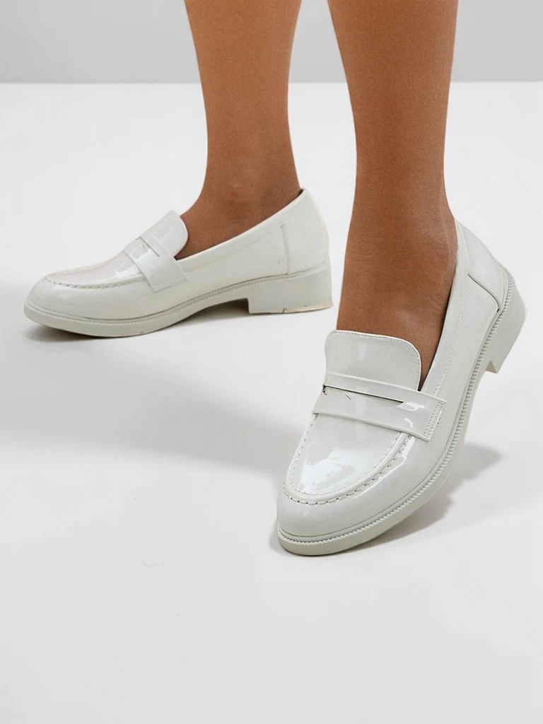 Royalfashion moteriški lakiniai loafers Aylay