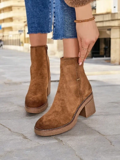 Karališka mada Eko-samtoniniai moteriški batai ant smailelio kulno Egrios