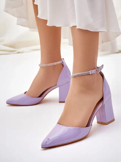 Туфли на каблуке из лаковой кожи Royalfashion для женщин с ремешком из страз Furoni