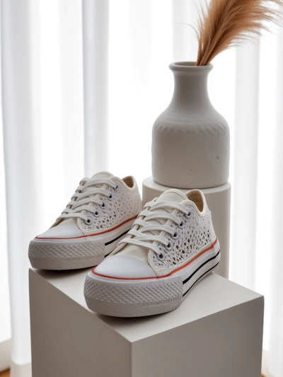 Женские перфорированные кроссовки Royalfashion Nizzet