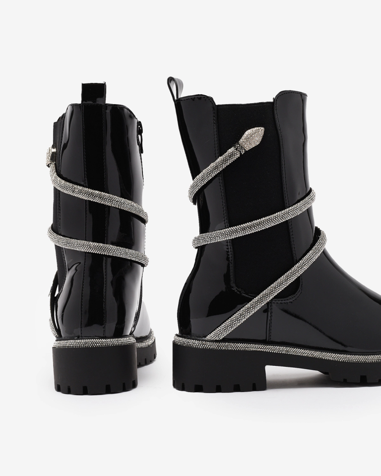 Royalfashion Juodi moteriški lakuoti batai su madingais papuošimais Frosty Glam