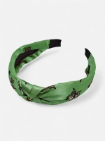 тёмно-зелёный