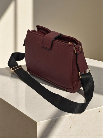 Mažas dygsniuotas rankinukas iš minkštos eko odos „Cinder Loom“