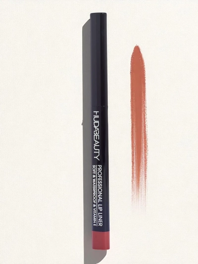 Карандаш для губ в оттенке Rusty Crimson