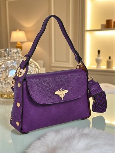 Женская сумка Hera Viola, фиолетовая из экокожи, с украшением в виде пчелы