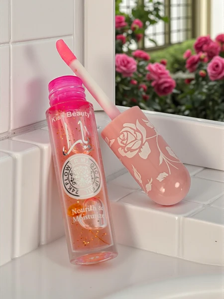 Color-Changing Glitter Lip Gloss