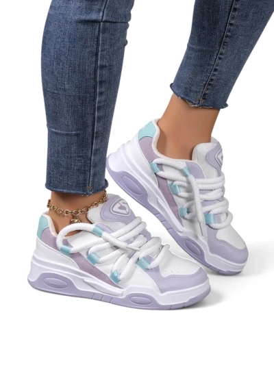 Royalfashion moterų sportiniai sneakeriai su dekoratyviomis nėromis Clesiv