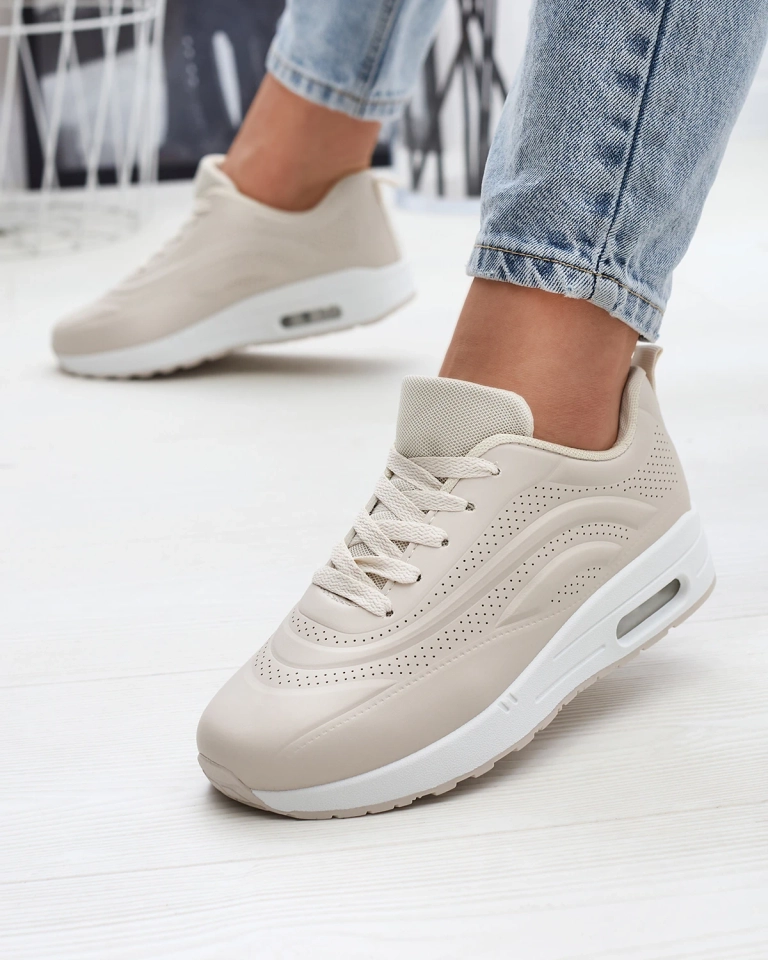 Ажурная женская спортивная обувь бежевого цвета Adetika - Обувь