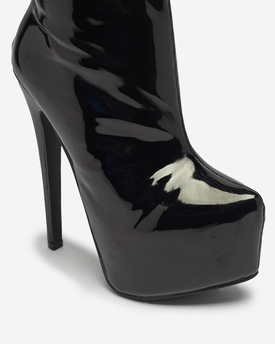 Женские лакированные сапоги выше колена черного цвета Leccie- Footwear