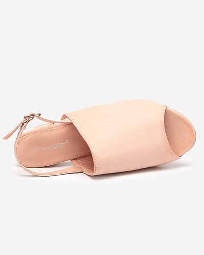 Женские бежевые босоножки на низком каблуке Chonu - Обувь