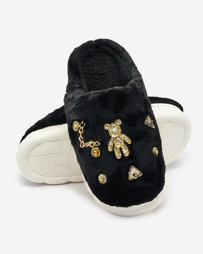 Royalfashion Juodos moteriškos kailinės šlepetės su ornamentais Erserra