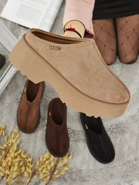 Trumpi moteriški a'la sniego batai su kailiuku Calindra