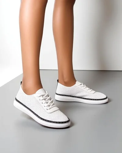 Royalfashion Moteriški ažūriniai sportbačiai Tareb