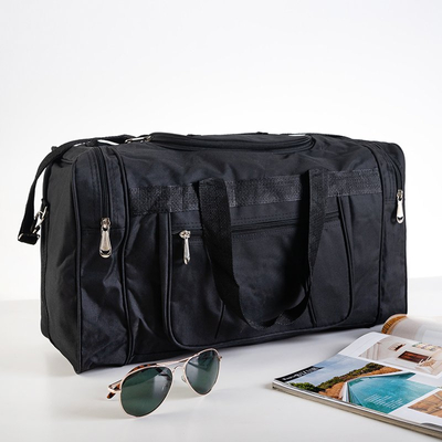 Черная дорожная сумка с карманами
