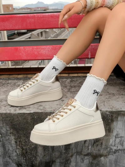 Royalfashion Moteriški sportiniai batai su dekoratyvinėmis raištelėmis Eone