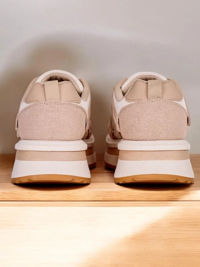 Спортивные кроссовки на платформе для женщин Royalfashion Eviger