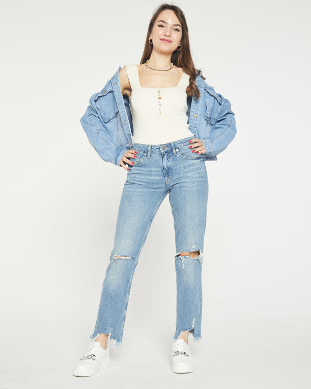 Kreminės spalvos moteriškas viršus su kubinėmis cirkonio a'la sagomis- Drabužiai