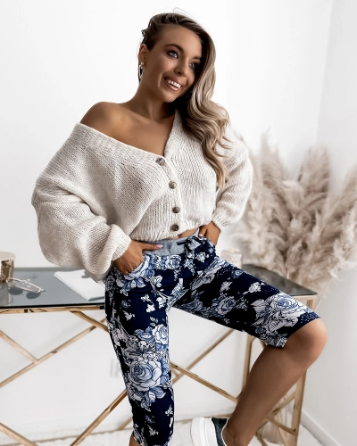 Royalfashion Темно-синие женские шорты 3/4 с цветочным узором PLUS SIZE