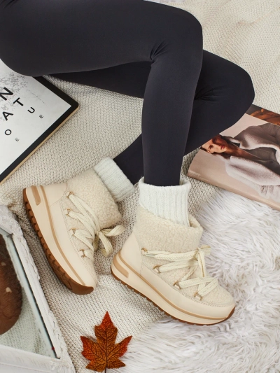 Moteriški aulinukai su kailiuku Verruna