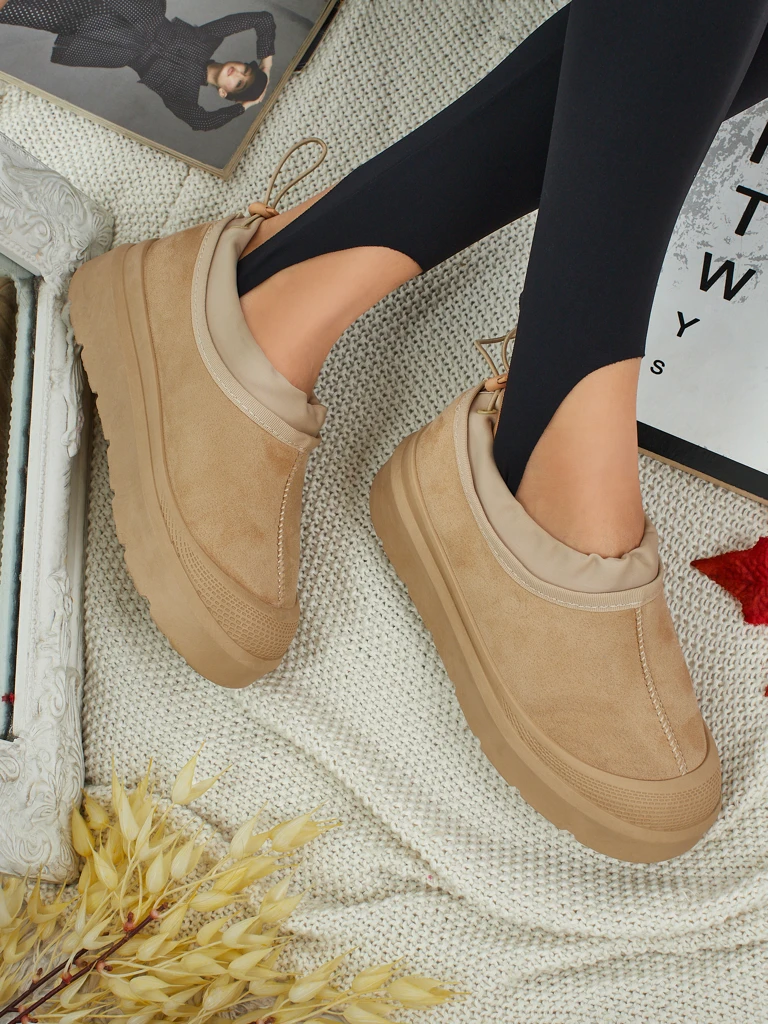 Короткие женские ботинки a'la снегоходы Velisee