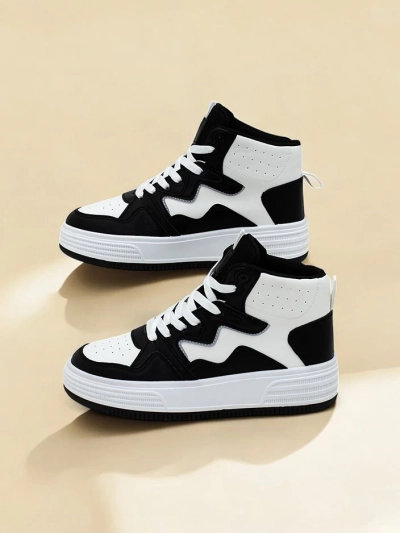 Royalfashion Высокие женские спортивные туфли Quiedy