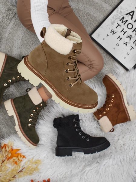 Moteriški aulinukai su kailiuku Tessara