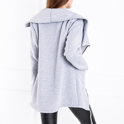 Серое женское пальто с асимметричной молнией