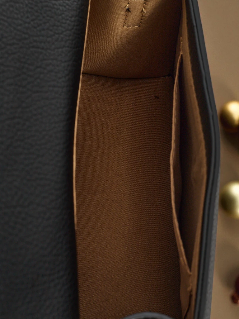 Маленькая женская сумочка из экокожи Solmira