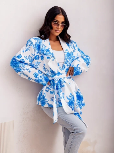 Royalfashion Gėlių moterų komplektas su rišamu švarku ir šortais-sijonu