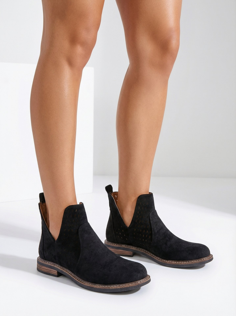 "Royalfashion" Moteriški "eko" zomšos batai "Ovilla"