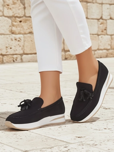 Женские лоферы Aelia черные из замшевой экологической кожи на платформе 4 см