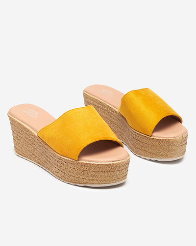 Желтые женские шлепанцы на танкетке Bralissa