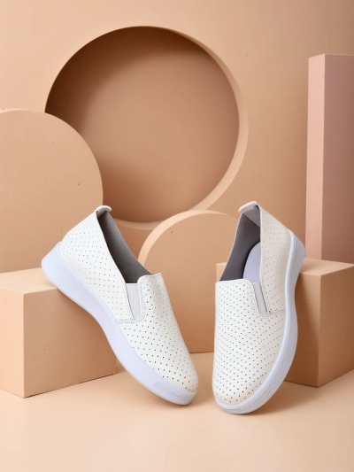 Женские перфорированные кроссовки Royalfashion Musio