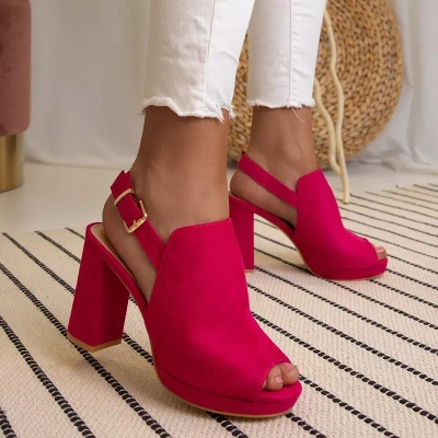 Женские босоножки на высоком каблуке OUTLET Fuchsia Wefira - Обувь
