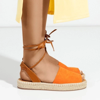 OUTLET Женские сандалии на завязках оранжевого цвета от Alvina - Обувь