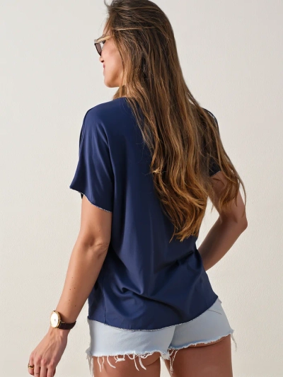 Royalfashion moterų viskozės bliuskelė su trumpomis rankovėmis ir blizgučių apdaila