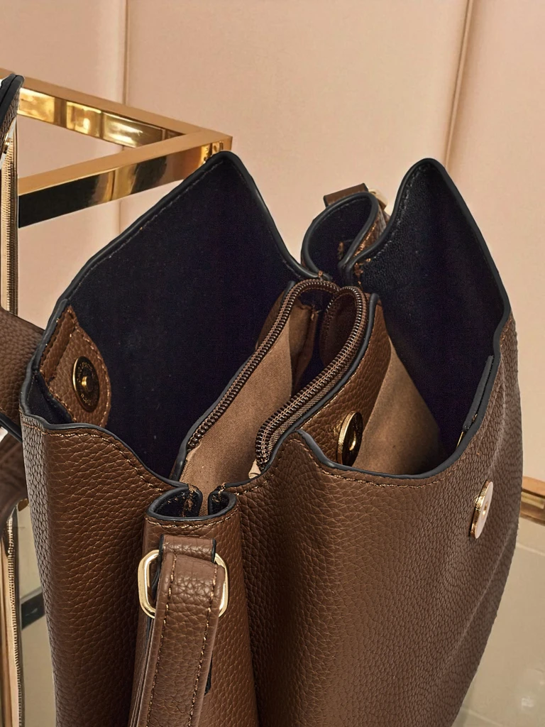 Mažas moteriškas rankinukas iš ekologiškos odos Narias