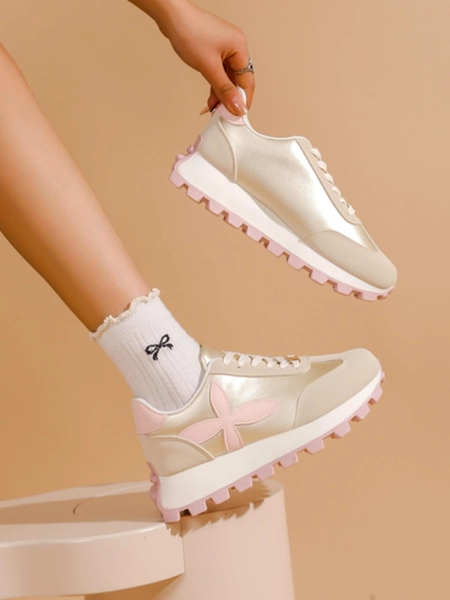 Спортивные кроссовки Royalfashion для женщин на толстой подошве Aloqa