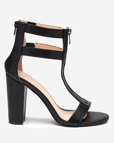 Juodos moteriškos basutės ant aukštesnio stulpo Somatu - Avalynė