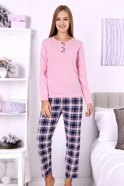 Женская пижама Royal Fashion из хлопка с клетчатыми штанами