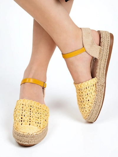 Żółte damskie espadryle z ażurową cholewką Triumf - Obuwie