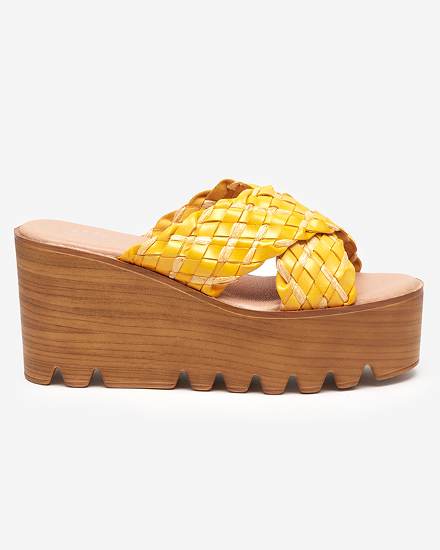 OUTLET Geltonos moteriškos balbaninos šlepetės - Batai